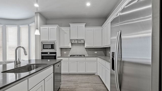 10621 ZIRCON Lane, Fort Worth, TX 76036