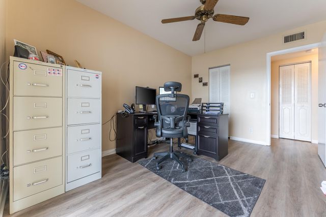 2920 Cynthia Lane 202, Lake Worth Beach, FL 33461