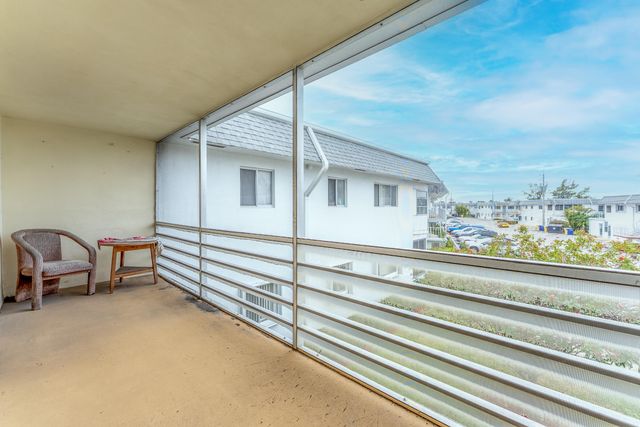 2920 Cynthia Lane 202, Lake Worth Beach, FL 33461