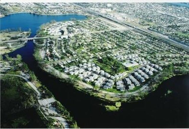 2920 Cynthia Lane 202, Lake Worth Beach, FL 33461
