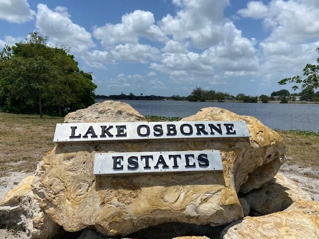 2920 Cynthia Lane 202, Lake Worth Beach, FL 33461