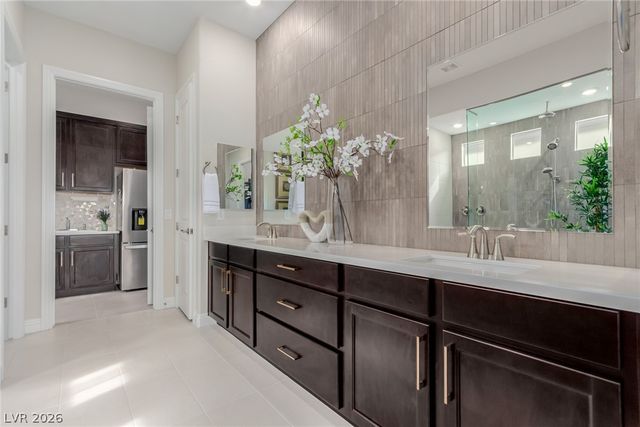 100 Water Cliff Lane, Henderson, NV 89011