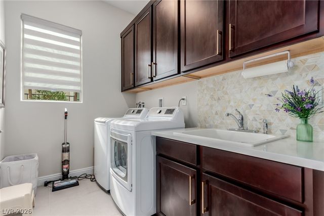 100 Water Cliff Lane, Henderson, NV 89011