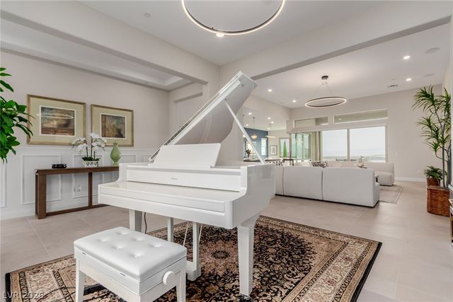 100 Water Cliff Lane, Henderson, NV 89011