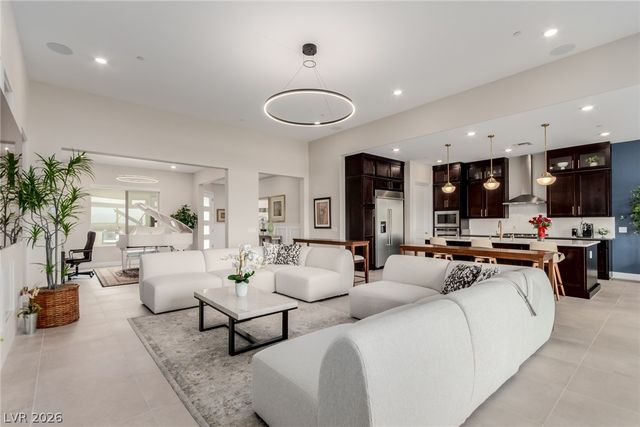 100 Water Cliff Lane, Henderson, NV 89011