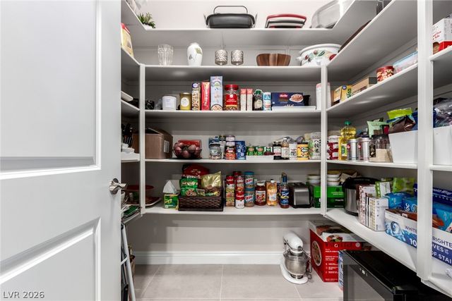 100 Water Cliff Lane, Henderson, NV 89011