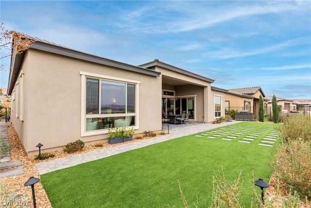 100 Water Cliff Lane, Henderson, NV 89011