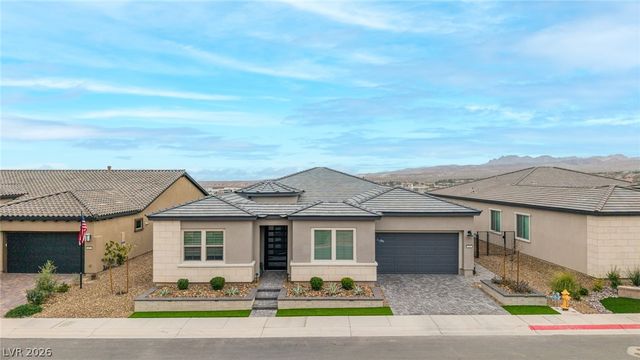 100 Water Cliff Lane, Henderson, NV 89011