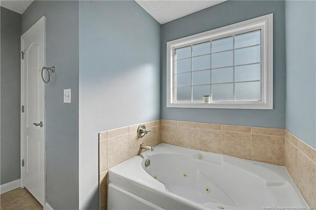 5609 Prestonfield Lane, Hope Mills, NC 28348