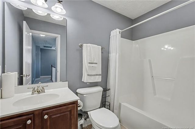 5609 Prestonfield Lane, Hope Mills, NC 28348