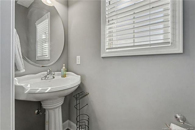 5609 Prestonfield Lane, Hope Mills, NC 28348