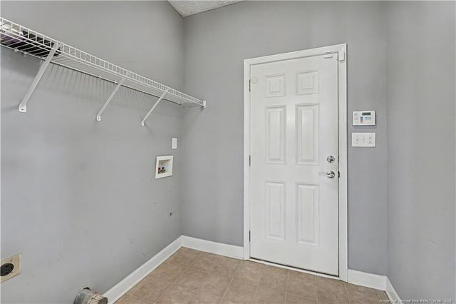 5609 Prestonfield Lane, Hope Mills, NC 28348