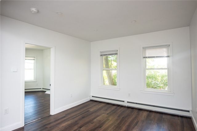 40 Greenwich Avenue, West Warwick, RI 02893