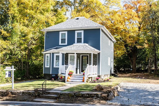 40 Greenwich Avenue, West Warwick, RI 02893