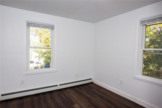 40 Greenwich Avenue, West Warwick, RI 02893