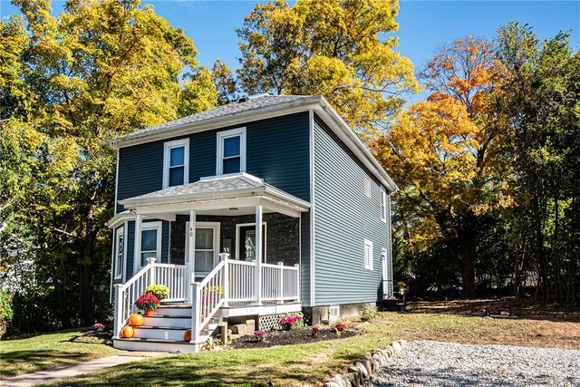 40 Greenwich Avenue, West Warwick, RI 02893