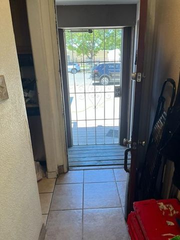 3100 Normington Dr, Sacramento, CA 95833