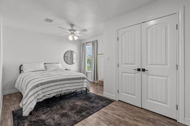 214 Sampan Drive, Tiki Island, TX 77554
