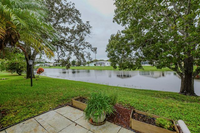 8203 Cinnamon Lane, Port St. Lucie, FL 34952