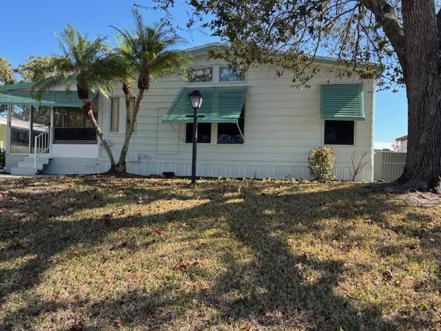 8203 Cinnamon Lane, Port St. Lucie, FL 34952