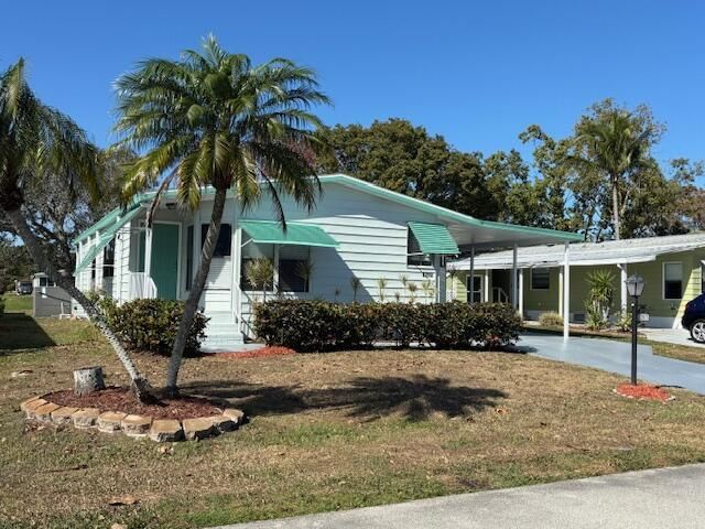 8203 Cinnamon Lane, Port St. Lucie, FL 34952