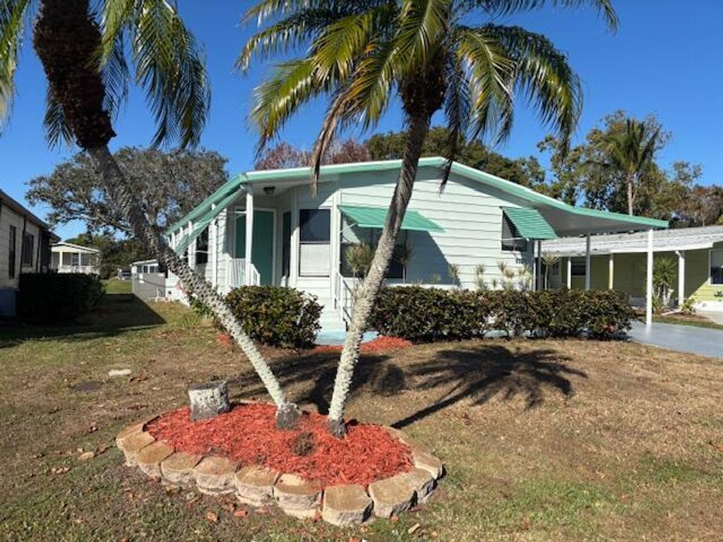 8203 Cinnamon Lane, Port St. Lucie, FL 34952