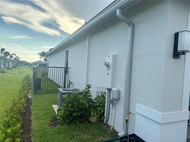 12712 SW Blue Mangrove Pkwy, Port St. Lucie, FL 34987