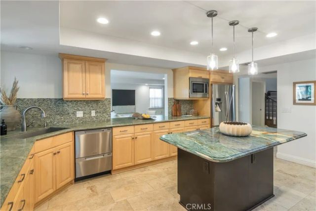 437 S Sparks, Burbank, CA 91506