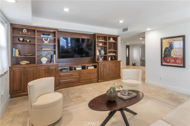 437 S Sparks, Burbank, CA 91506