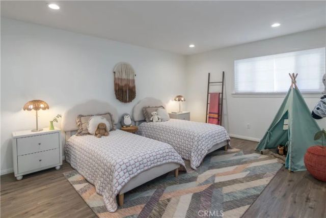 437 S Sparks, Burbank, CA 91506