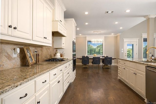 116 CARRIAGE COURT, White Hall, AR 71602