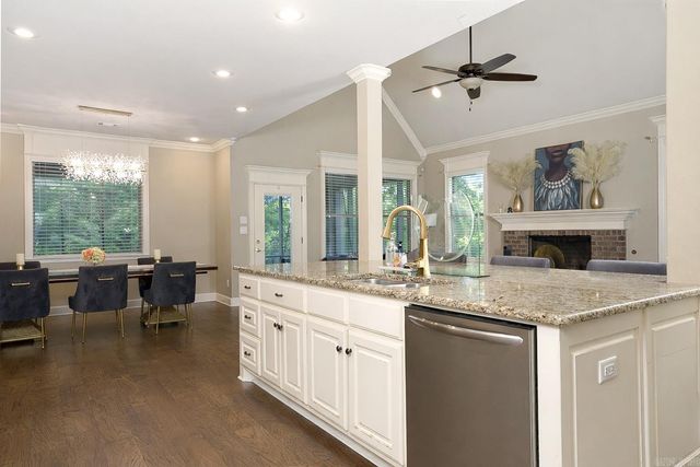 116 CARRIAGE COURT, White Hall, AR 71602
