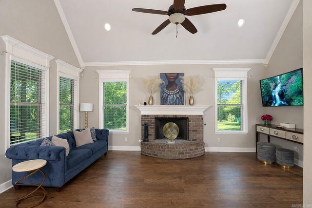 116 CARRIAGE COURT, White Hall, AR 71602