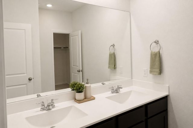 828 Mallow RD, Leander, TX 78641
