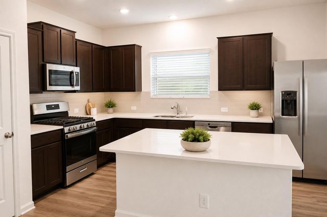 828 Mallow RD, Leander, TX 78641