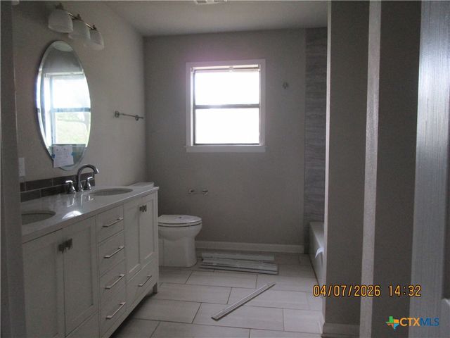 506 E Loop 121, Belton, TX 76513