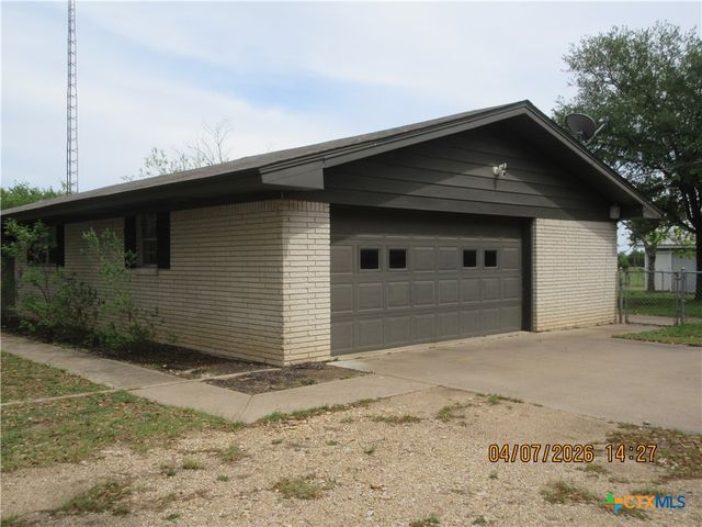 506 E Loop 121, Belton, TX 76513