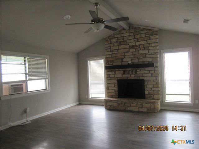 506 E Loop 121, Belton, TX 76513