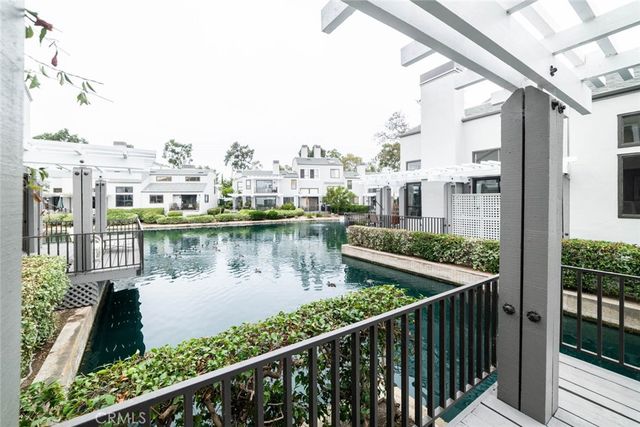 31 Waterway 3, Irvine, CA 92614