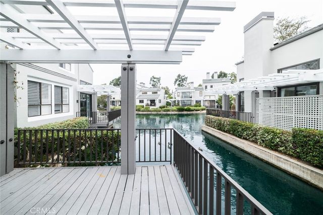 31 Waterway 3, Irvine, CA 92614