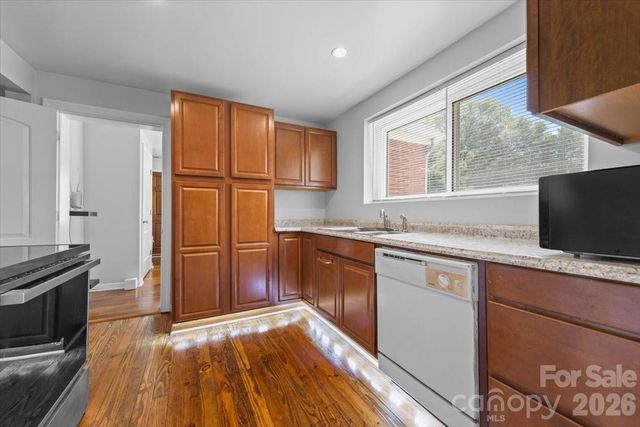 409 Toddville Road, Charlotte, NC 28214