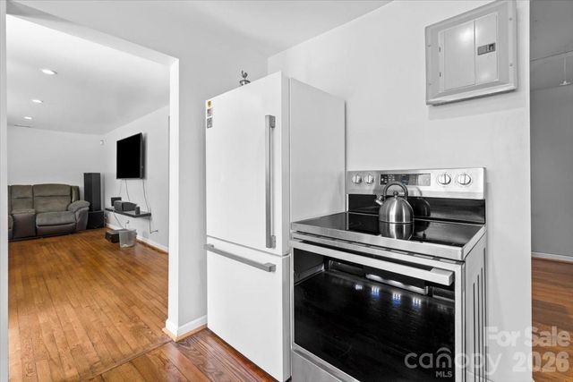 409 Toddville Road, Charlotte, NC 28214