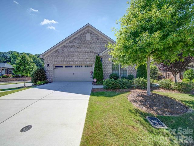 5218 Courtyard Lane, Belmont, NC 28012