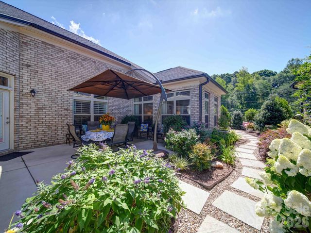 5218 Courtyard Lane, Belmont, NC 28012