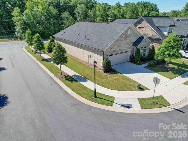 5218 Courtyard Lane, Belmont, NC 28012