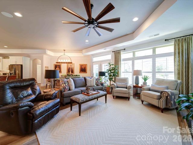 5218 Courtyard Lane, Belmont, NC 28012
