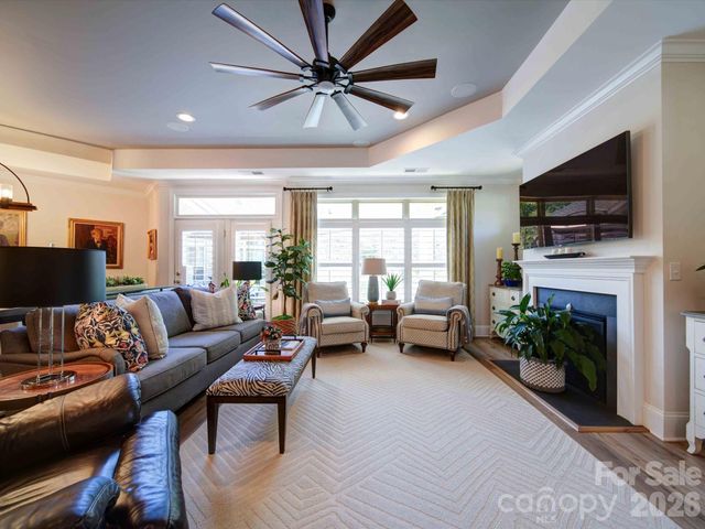 5218 Courtyard Lane, Belmont, NC 28012
