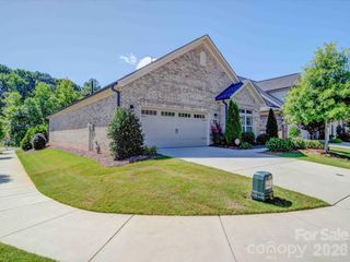 5218 Courtyard Lane, Belmont, NC 28012