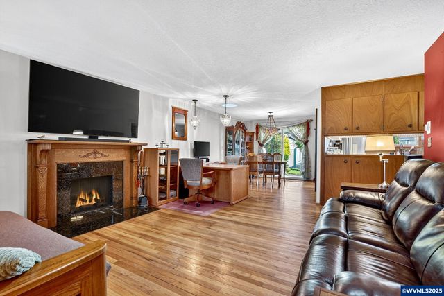 1174 Dellmoor Way Wy, Woodburn, OR 97071