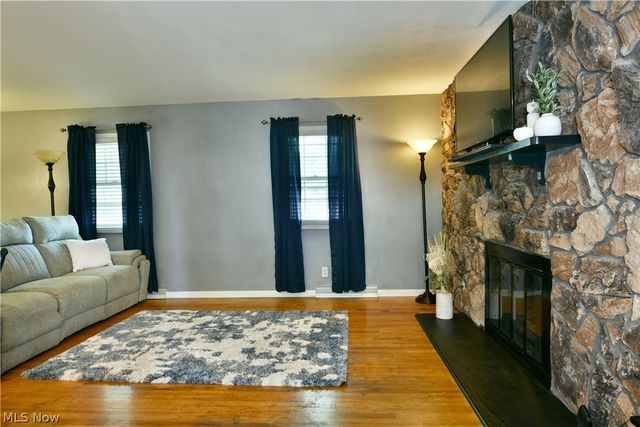 1809 Lemont Drive, Poland, OH 44514